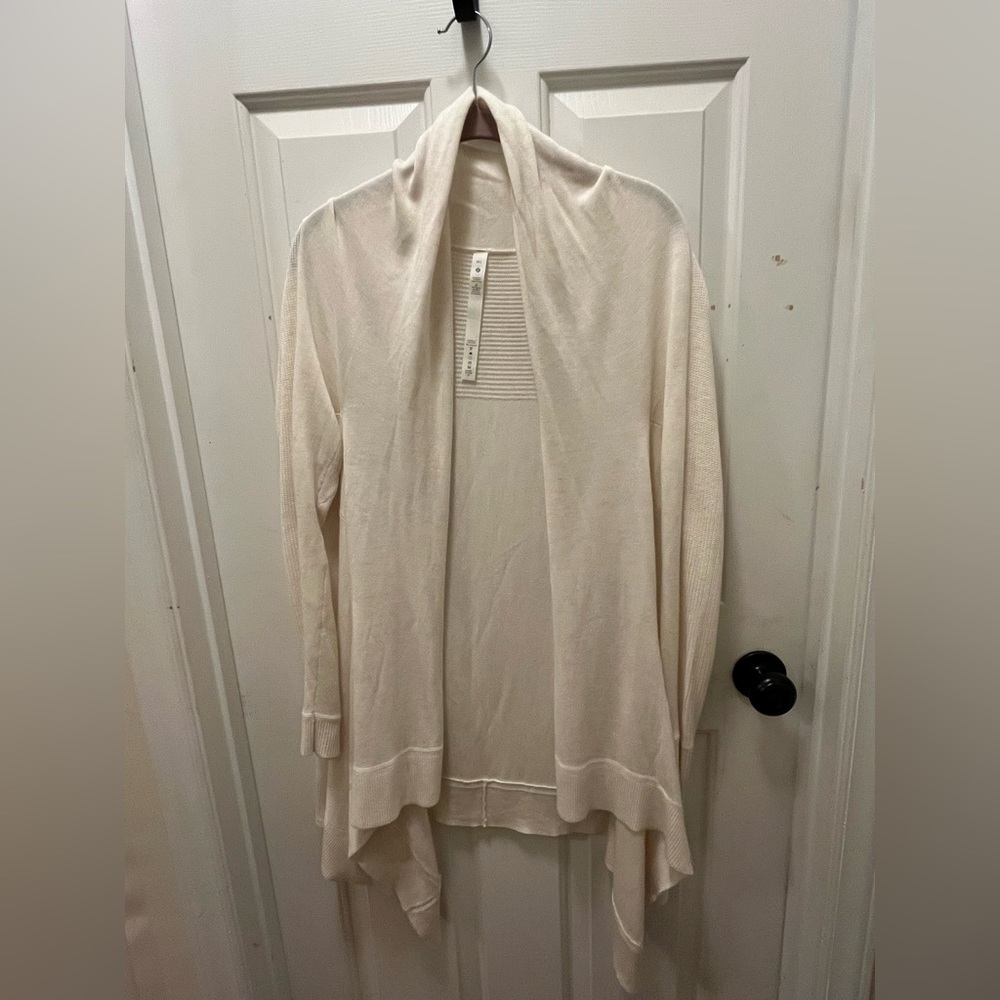 🍋 NWOT Lululemon Cashlu Knit Wrap - Heathered White Opal - Size M/L